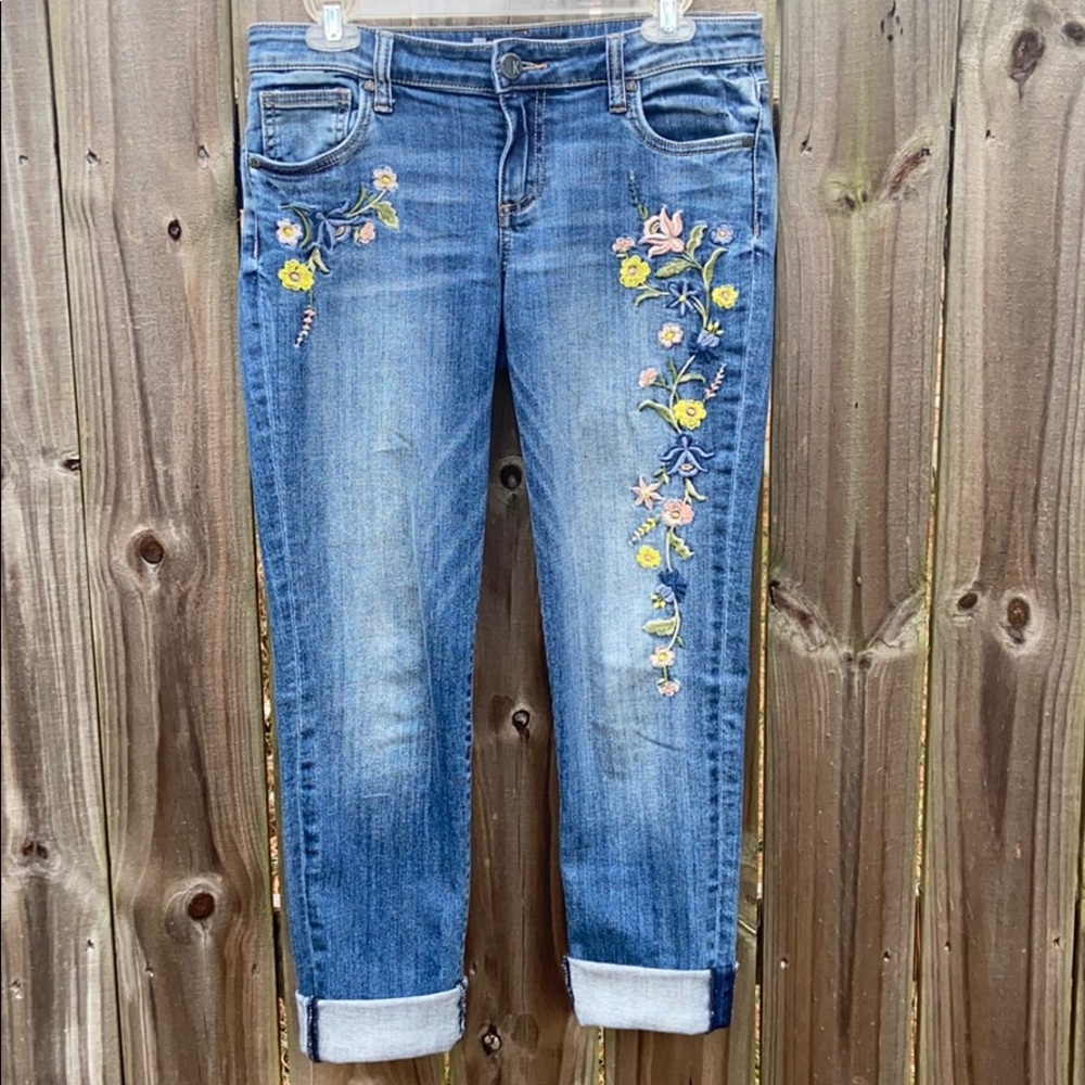 KUT Katherine Boyfriend Embroidered Jeans